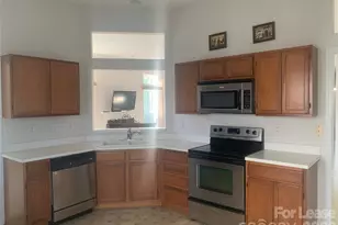 10514 Hellebore Rd, Charlotte, NC 28213 - Photo 6