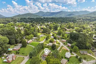 62 W Haywood Dr, Canton, NC 28716 - Photo 40