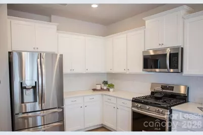 13020 Lannister Drive, Charlotte, NC 28278 - Photo 4
