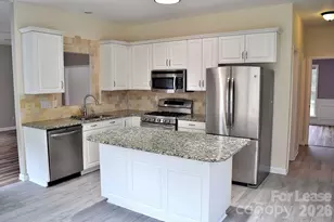 2941 Glen Summit Dr, Charlotte, NC 28270 - Photo 2