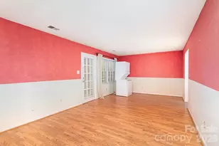 8017 Regent Park Ln, Charlotte, NC 28210 - Photo 4