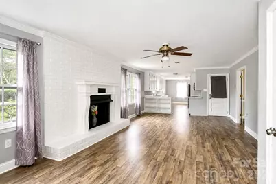 535 N Carolina Avenue, Statesville, NC 28677 - Photo 8
