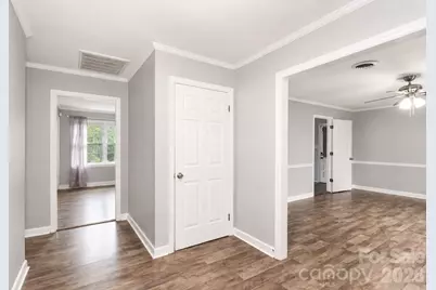 535 N Carolina Avenue, Statesville, NC 28677 - Photo 4