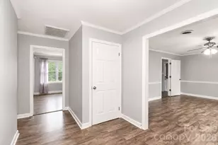 535 N Carolina Ave, Statesville, NC 28677 - Photo 4