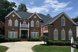 19000 Southport Dr, Cornelius, NC 28031 - Photo 2