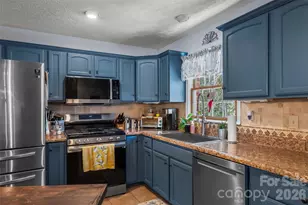 313 Springwood Dr NE, Valdese, NC 28690 - Photo 6