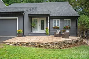 3 Turtle Ln, Lake Wylie, SC 29710 - Photo 2