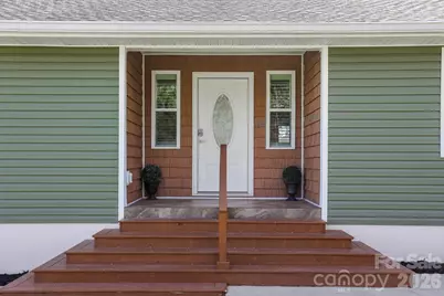 1844 Willow Road, Hendersonville, NC 28739 - Photo 2