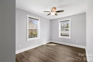 1844 Willow Rd, Hendersonville, NC 28739 - Photo 16