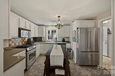 115 W Meeting Street, Morganton, NC 28655 - Photo 12