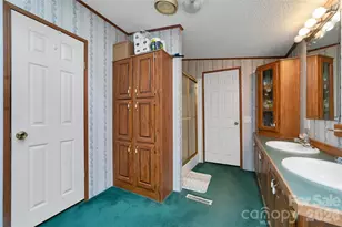 15 Windy Canyon Rd, Candler, NC 28715 - Photo 36