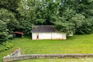 15 Windy Canyon Rd, Candler, NC 28715 - Photo 12