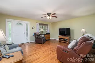 344 John Logan Ln, Gastonia, NC 28056 - Photo 6