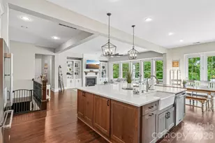 16521 Governors Club Ct, Charlotte, NC 28278 - Photo 12