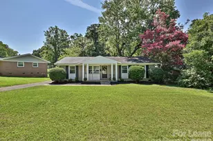 4730 Crestmont Dr, Charlotte, NC 28205 - Photo 1