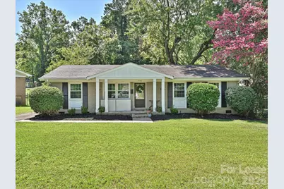 4730 Crestmont Drive, Charlotte, NC 28205 - Photo 2