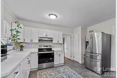5212 Pine Drive, Charlotte, NC 28269 - Photo 6