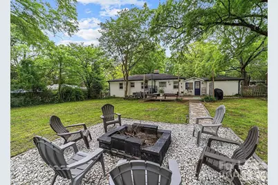 5212 Pine Drive, Charlotte, NC 28269 - Photo 4