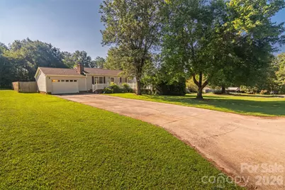 135 Diamond Drive, Ellenboro, NC 28040 - Photo 2