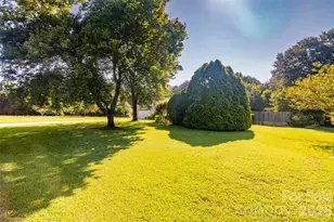 135 Diamond Dr, Ellenboro, NC 28040 - Photo 4