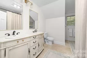 4421 Montibello Dr, Charlotte, NC 28226 - Photo 26