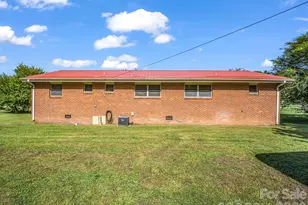 520 Pisgah Dr, Brevard, NC 28712 - Photo 30