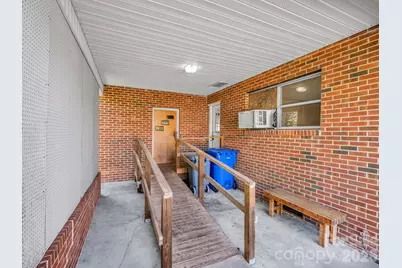 520 Pisgah Drive, Brevard, NC 28712 - Photo 2