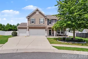 2834 Kinloch Ct, Clover, SC 29710 - Photo 4