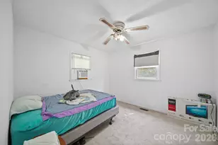 906 E 10th Ave, Gastonia, NC 28054 - Photo 16