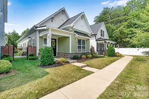 2011 Claybrook Ln, Denver, NC 28037 - Photo 1