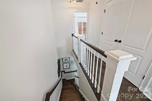 4913 S Hill View Dr, Charlotte, NC 28210 - Photo 16
