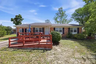 3261 Vardaman Ave, Hope Mills, NC 28348 - Photo 2