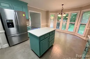 5424 Gristmill Ln, Charlotte, NC 28227 - Photo 4