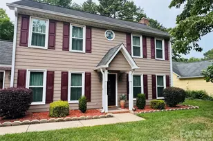 2527 Heathershire Ln, Matthews, NC 28105 - Photo 1
