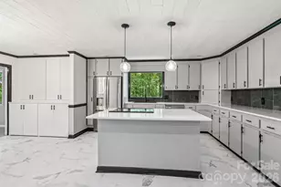 407 Robinwood Dr, Shelby, NC 28150 - Photo 10