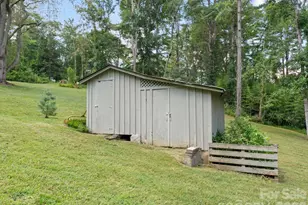 242 N Hills Dr, Hendersonville, NC 28791 - Photo 38