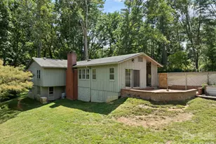 242 N Hills Dr, Hendersonville, NC 28791 - Photo 6