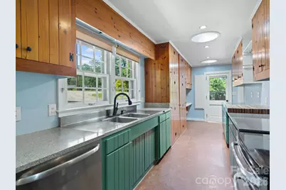 242 N Hills Drive, Hendersonville, NC 28791 - Photo 20
