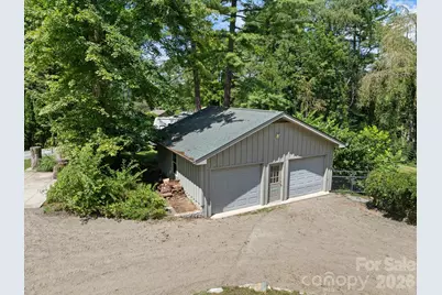242 N Hills Drive, Hendersonville, NC 28791 - Photo 8