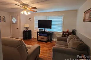 1326 26th St SW, Hickory, NC 28602 - Photo 10