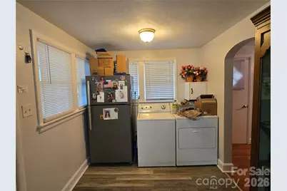 1326 26th Street SW, Hickory, NC 28602 - Photo 16