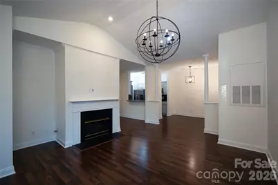 5730 Closeburn Road #O, Charlotte, NC 28210 - Photo 2