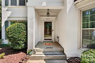 3517 Wylie Meadow Ln, Charlotte, NC 28269 - Photo 2