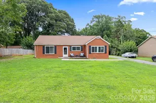 409 Toddville Rd, Charlotte, NC 28214 - Photo 1