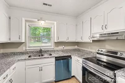 11616 Bowsby Court, Charlotte, NC 28215 - Photo 6
