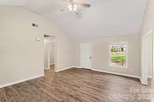 11616 Bowsby Ct, Charlotte, NC 28215 - Photo 10