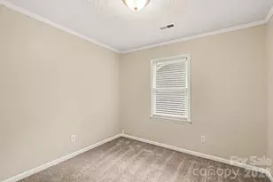 11616 Bowsby Ct, Charlotte, NC 28215 - Photo 8