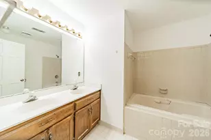 7426 Newmans Ln, Charlotte, NC 28270 - Photo 20