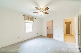 7426 Newmans Ln, Charlotte, NC 28270 - Photo 10