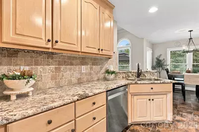 935 Killian Road, Stanley, NC 28164 - Photo 6